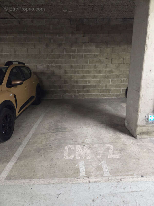 Parking à LE MANS