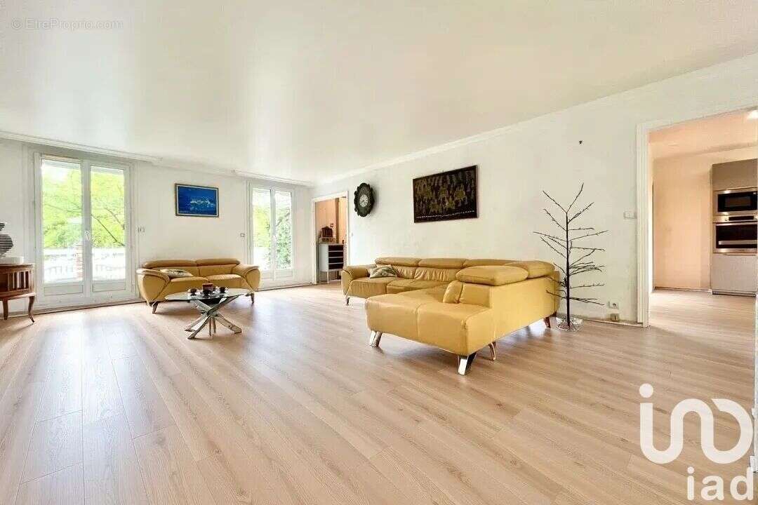 Photo 4 - Maison à VILLECRESNES