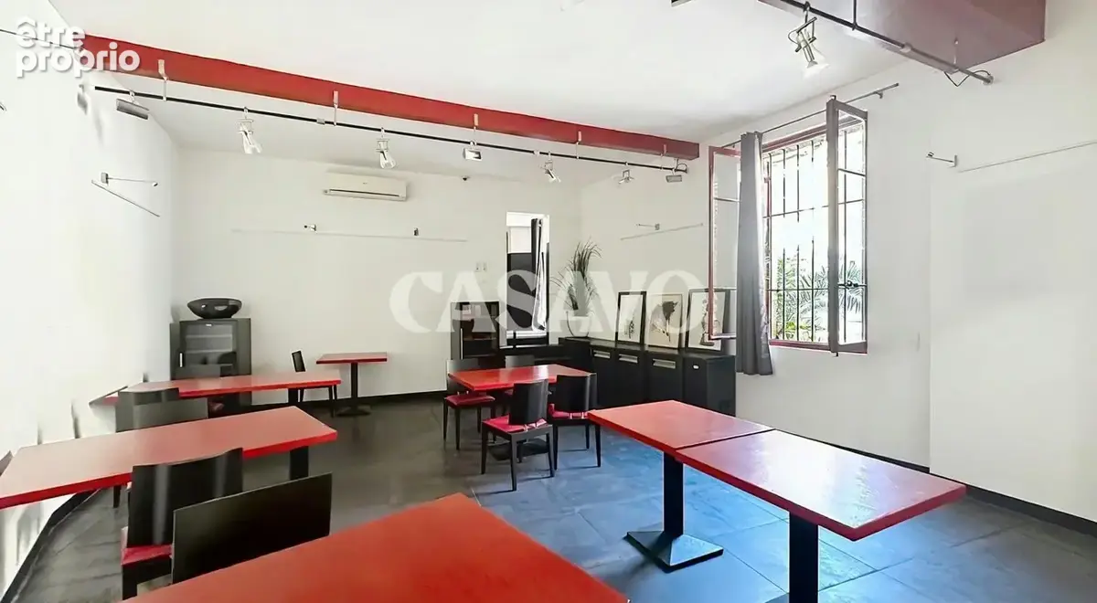 Vente Maison de ville 4 pièces de 160m² - 13200 Arles - photo 2