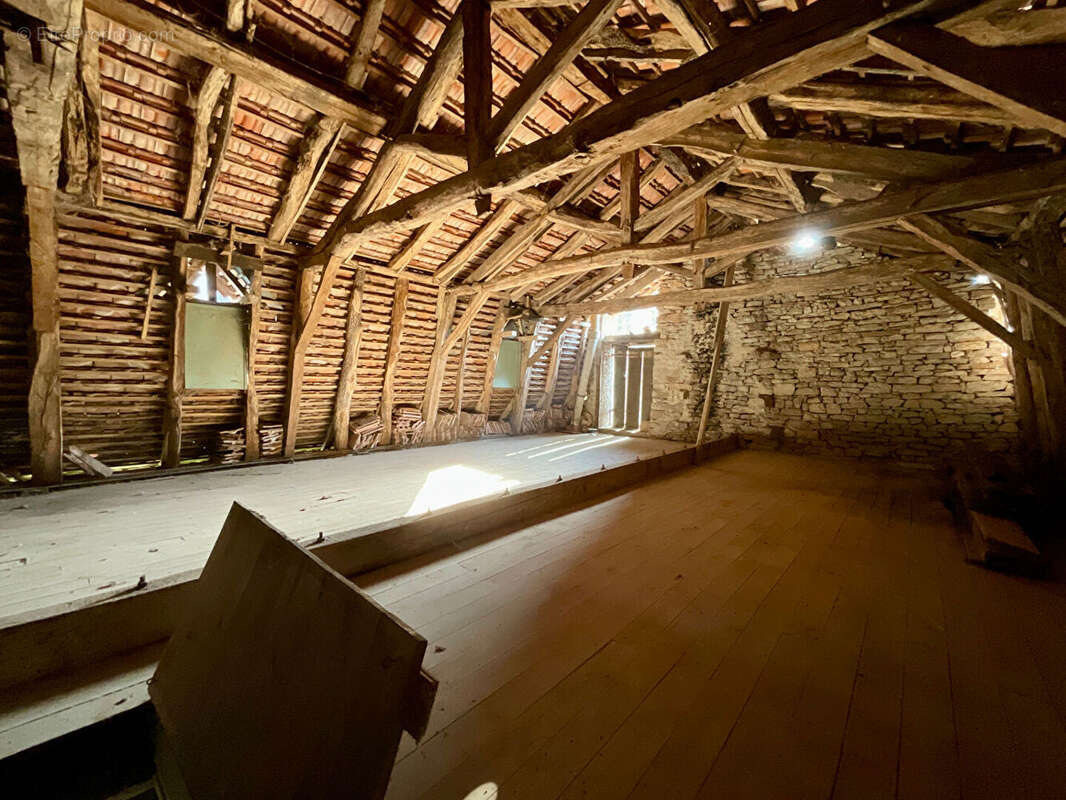 Maison Marcilhac Sur Cele 5 pièce(s) 135 m2 - photo 17