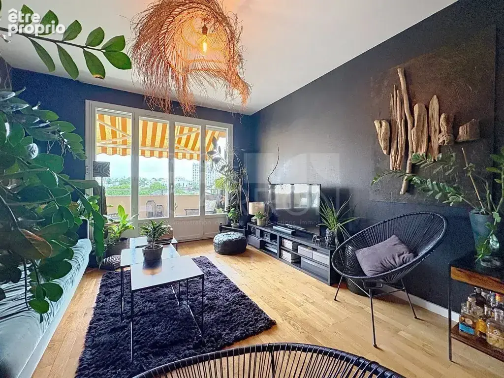 Lyon 8 3 pieces 68m² excellent etat cave  233000€ - photo 3