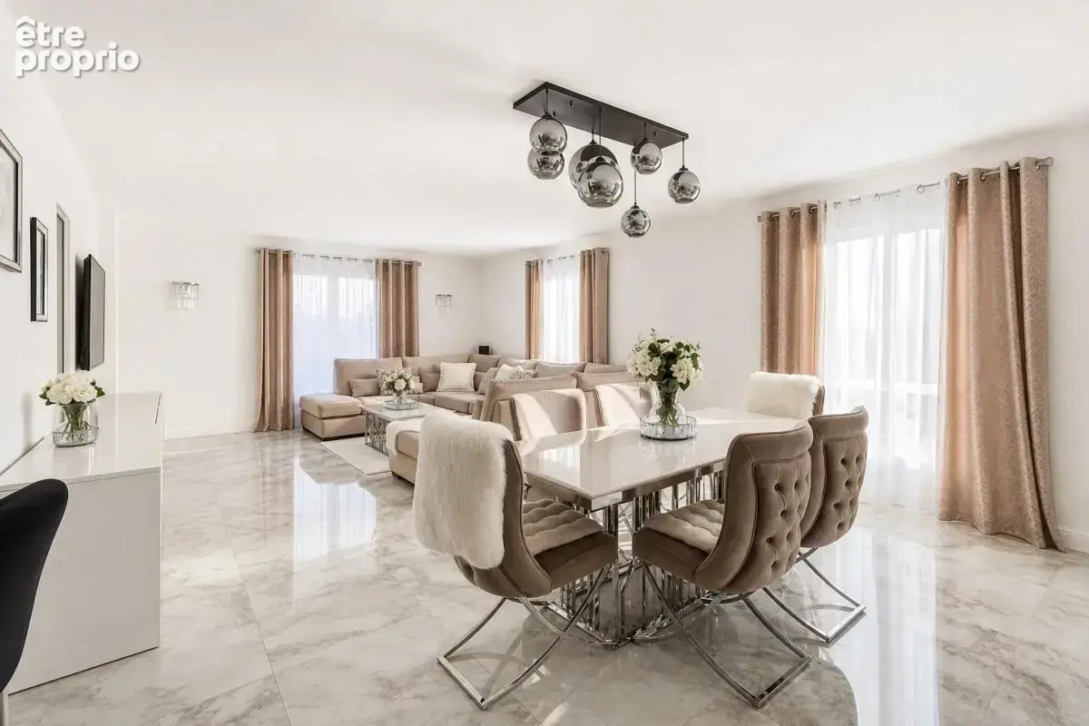 Maison de 5 pièces de 200 m² à Crosne - photo 8