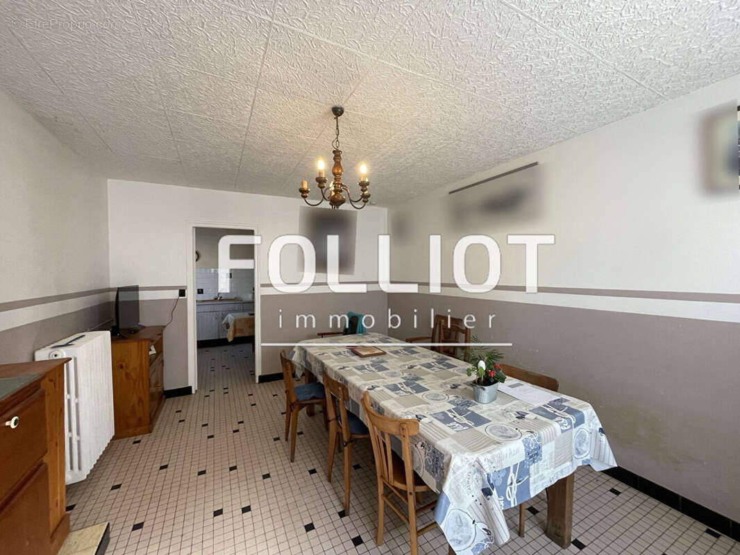 Maison à QUETTREVILLE-SUR-SIENNE