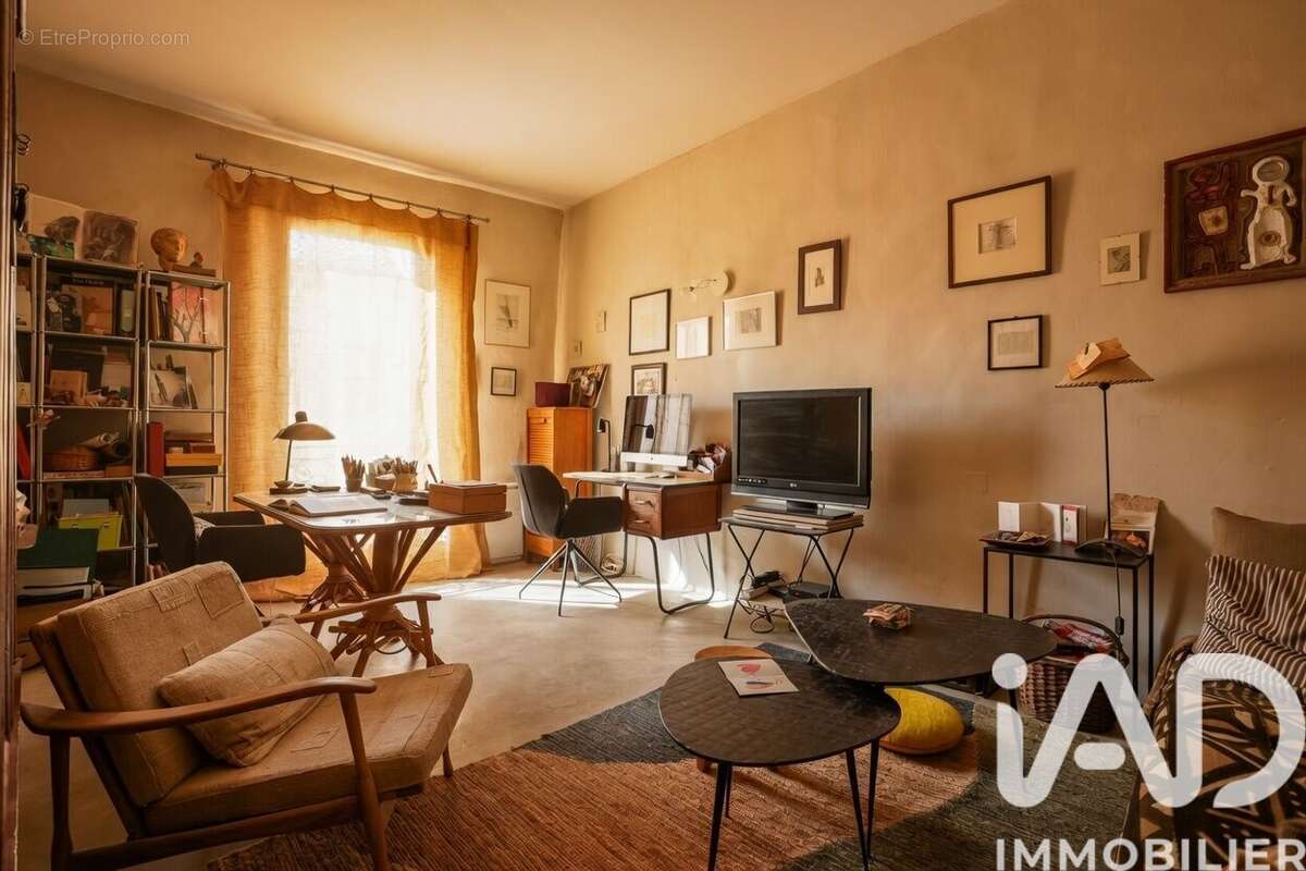 Maison 205 m² à Montfrin  - photo 9