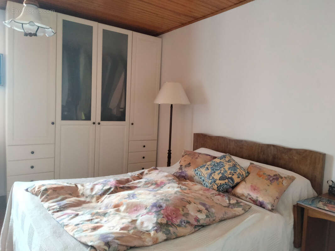 Maison de caractère de 153 m2 à Auxy   Beaux volumes, dépendances et jardin - photo 12
