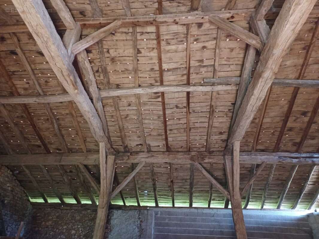 Maison à CHASSENEUIL-SUR-BONNIEURE