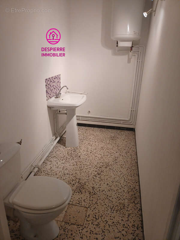 Commerce à ROUSSILLON