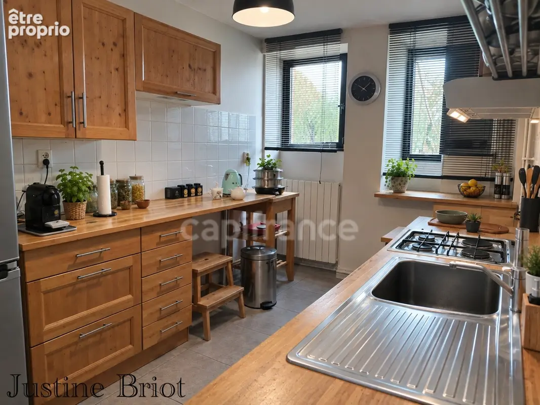 Maison de ville 123 m² – Nevers – Cour & beaux volumes - photo 3