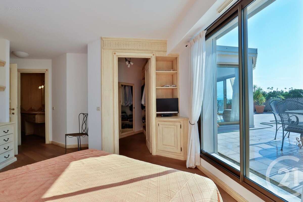 Appartement à CAP-D'AIL