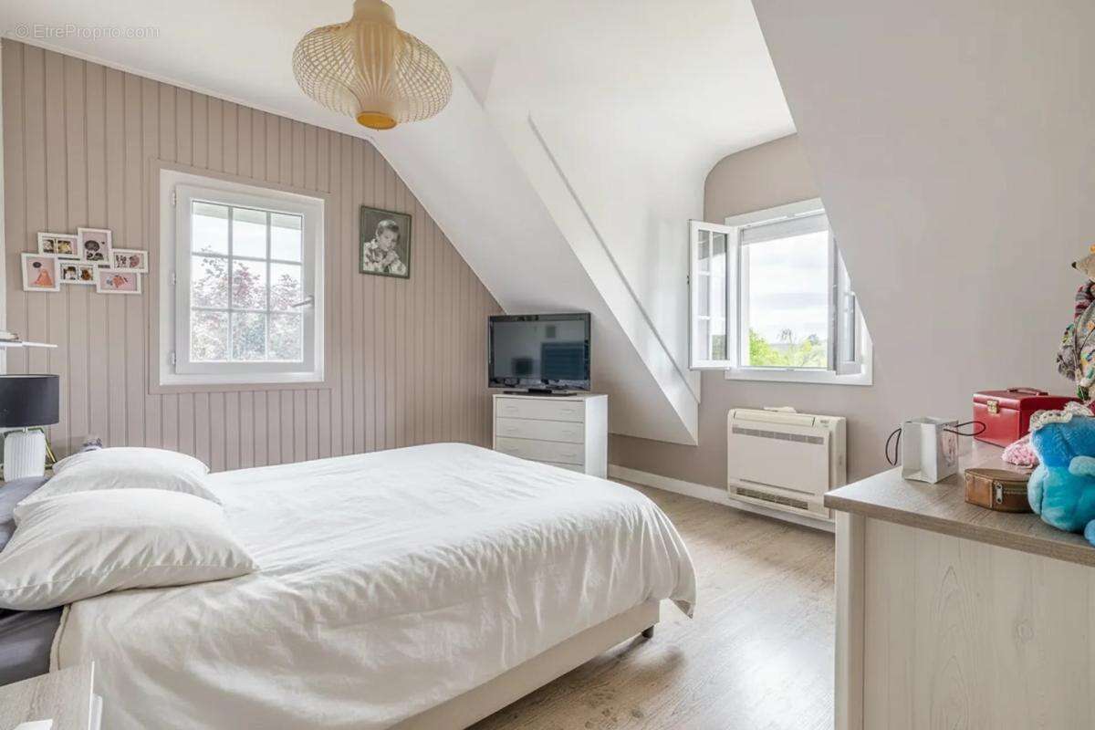 Maison de 5 pièces de 130 m² à Breux-Jouy - photo 11