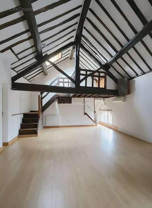 Maison à CHAILLY-EN-BIERE