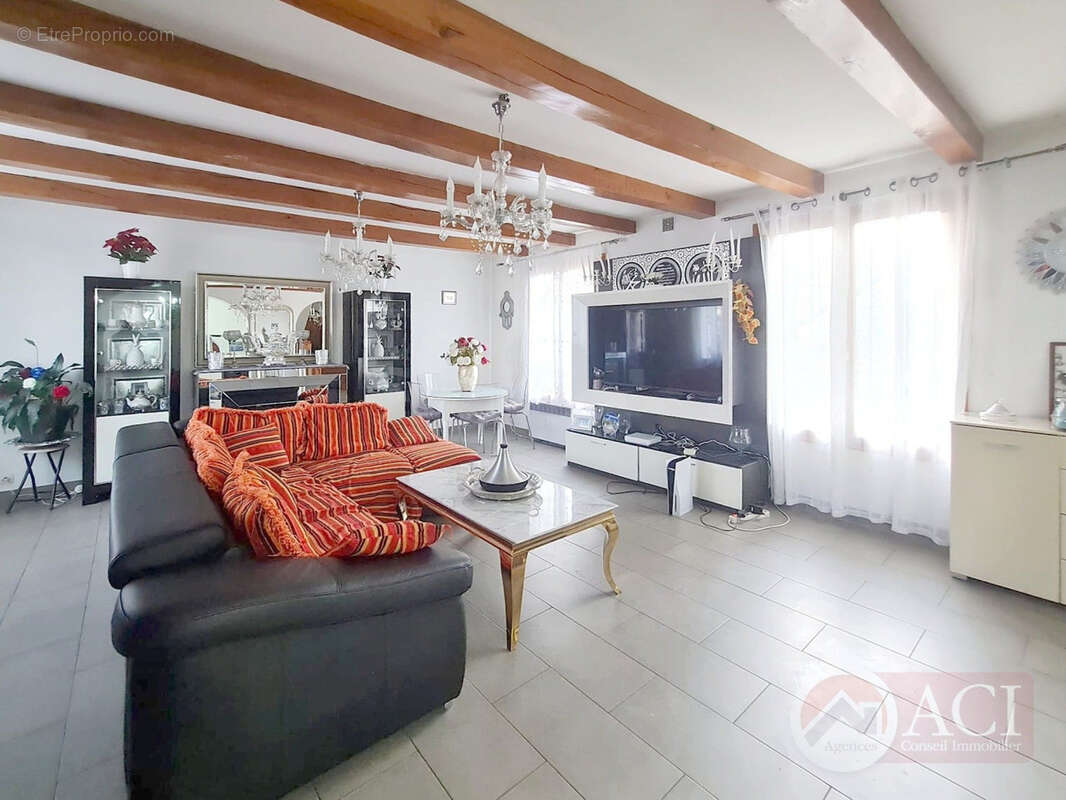 Maison à SAINT-DENIS