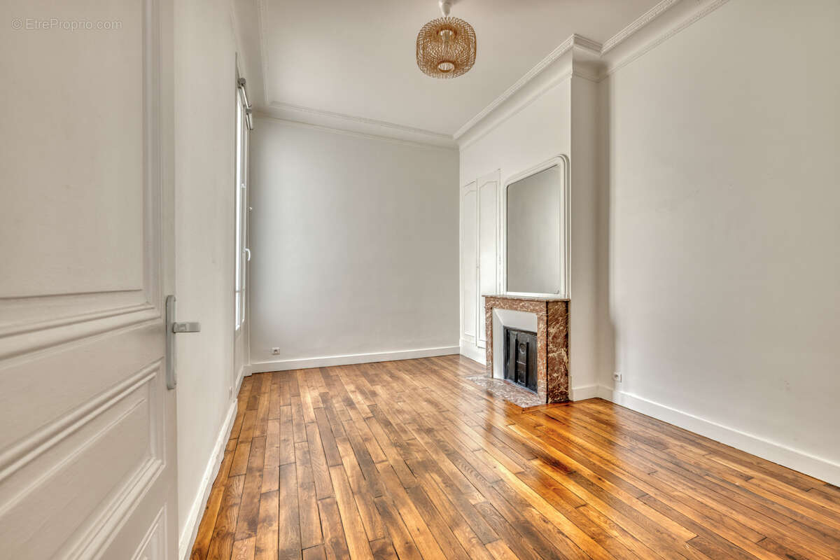 Appartement à LEVALLOIS-PERRET