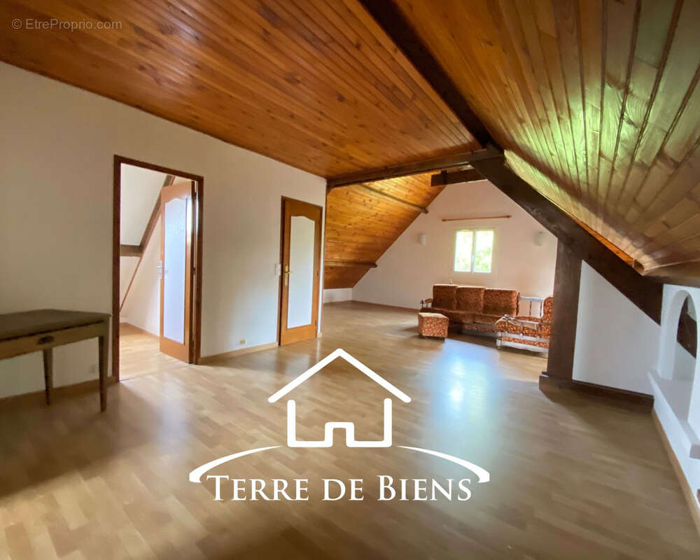 Maison à VILLERS-COTTERETS