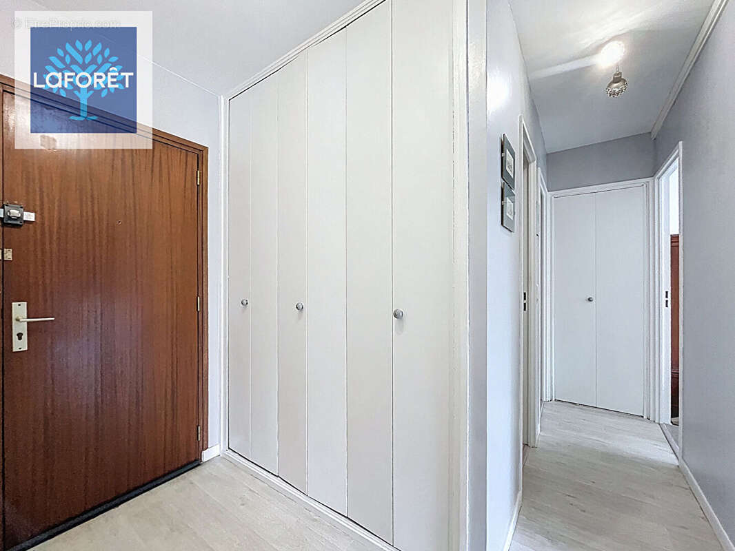 Appartement à MERY-SUR-OISE