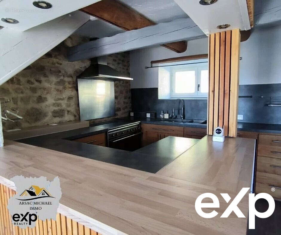 Maison à VERNET-LA-VARENNE