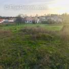 Terrain à CREGY-LES-MEAUX