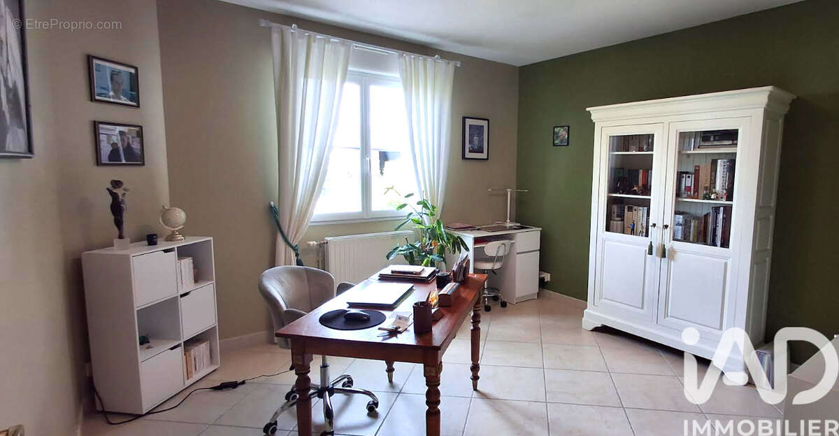 Photo 6 - Maison à LESTREM
