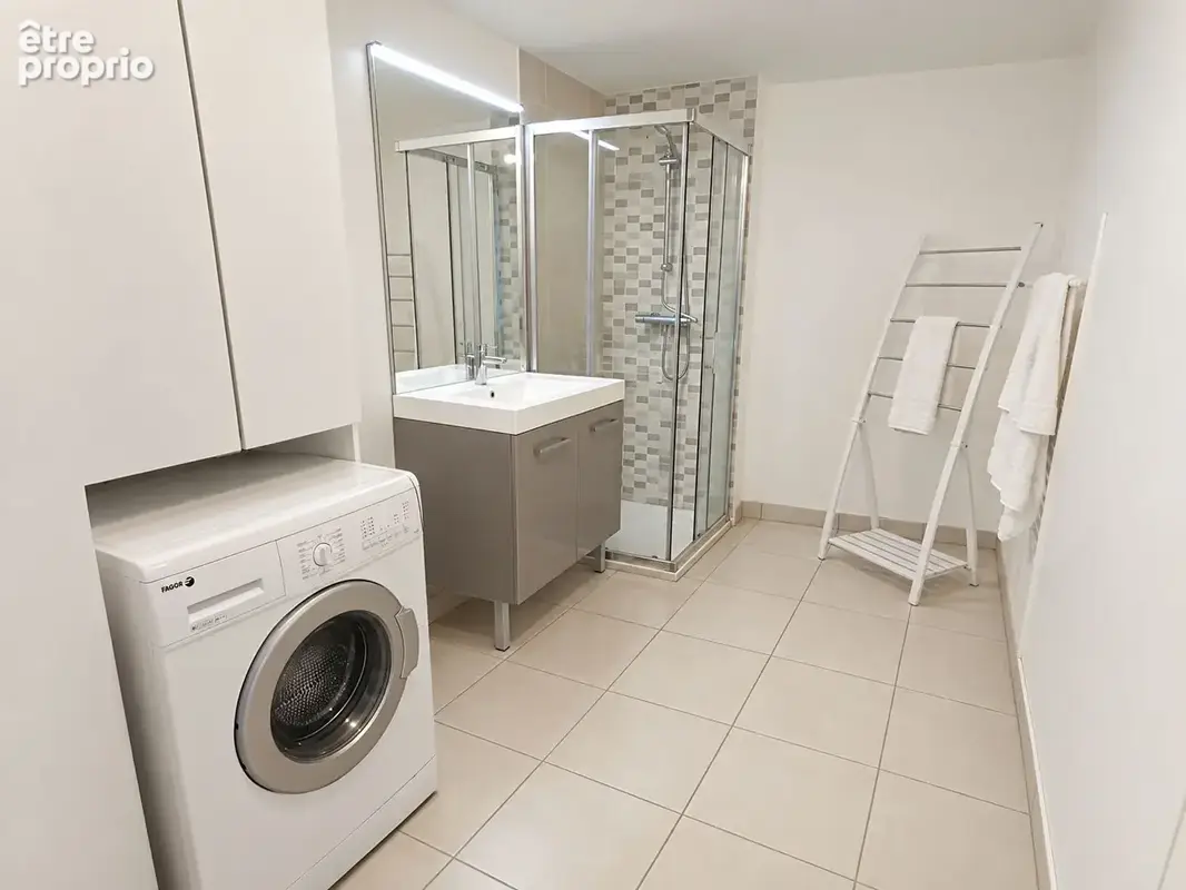 T2 avec vue dégagée, balcon et parking privatif - photo 5