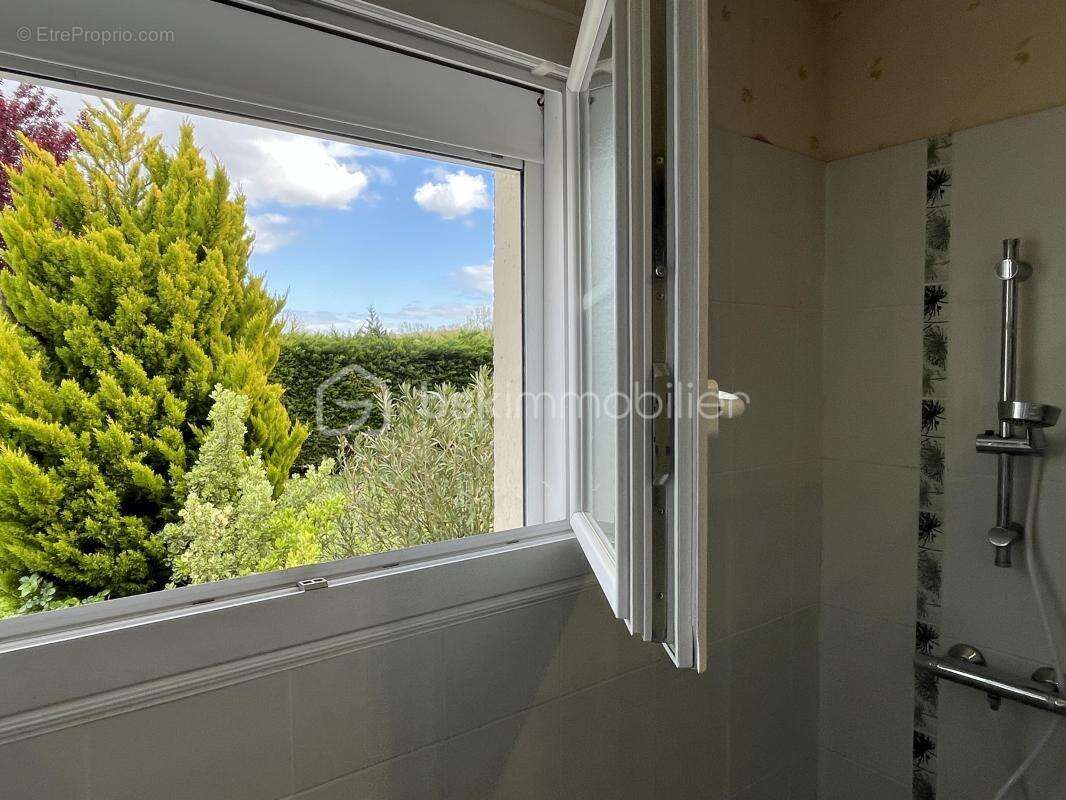 Maison plain-pied 98 m2 sur terrain clos 564 m2 - photo 7