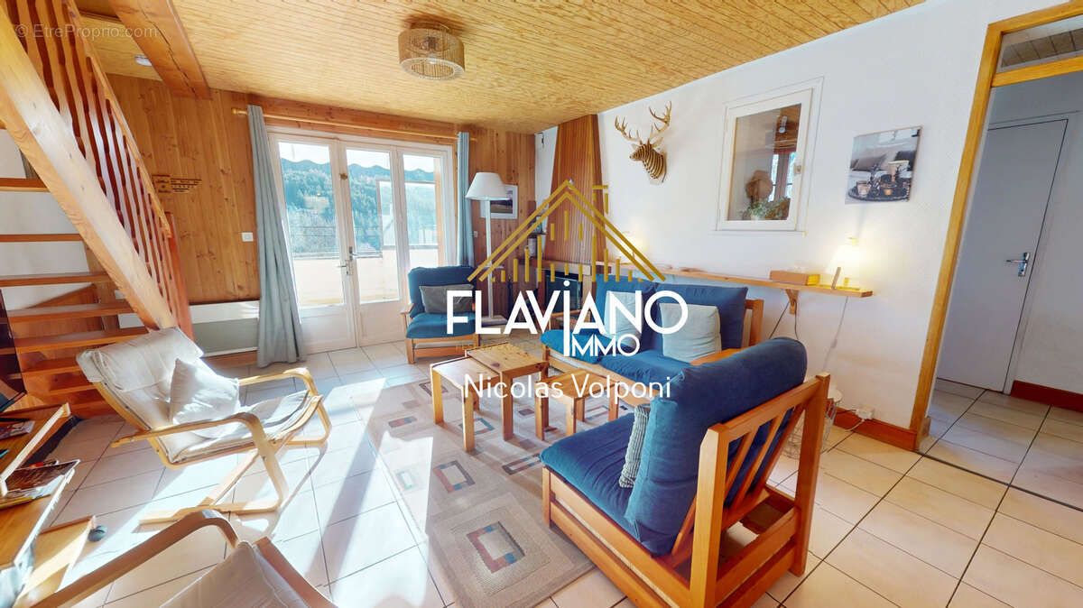 Appartement à LES THUILES