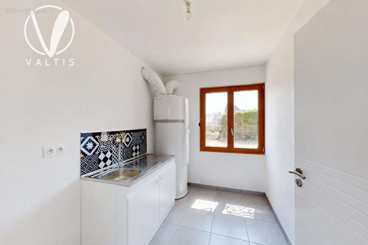 Maison 138 m² à Saint-Potan  - photo 9