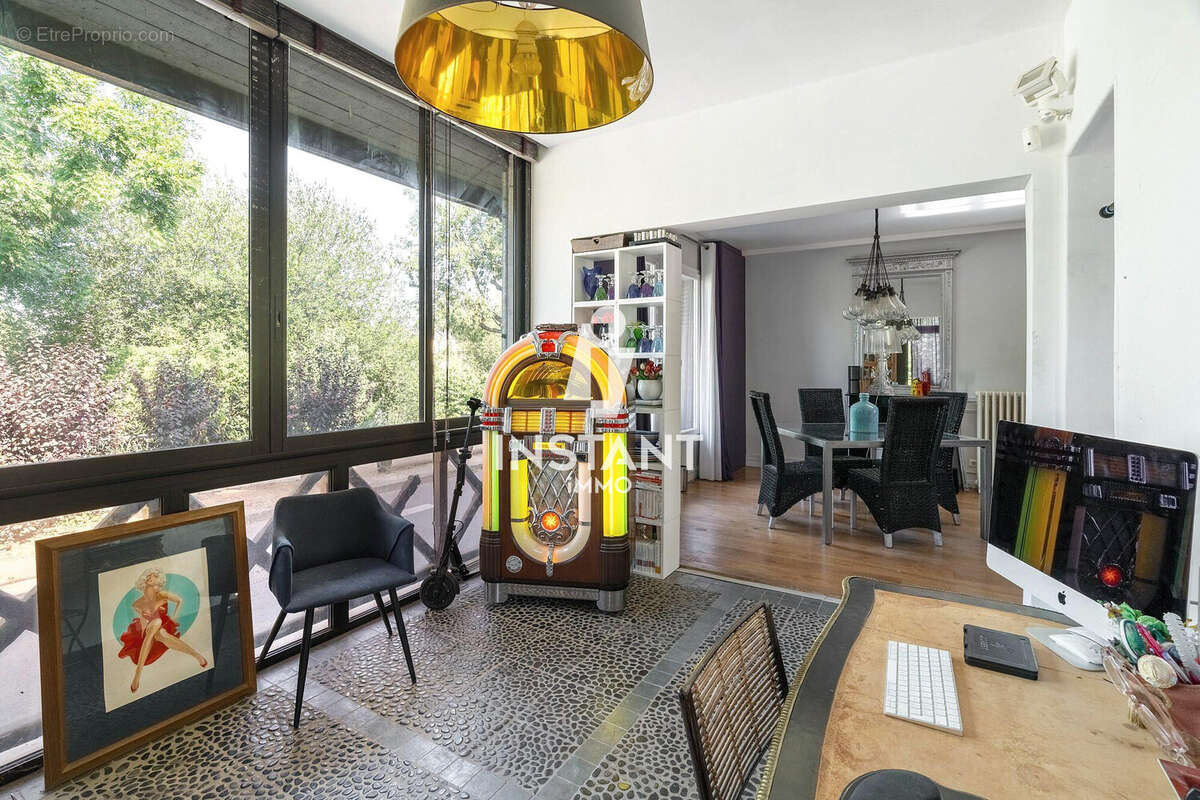 Maison à LE PERREUX-SUR-MARNE