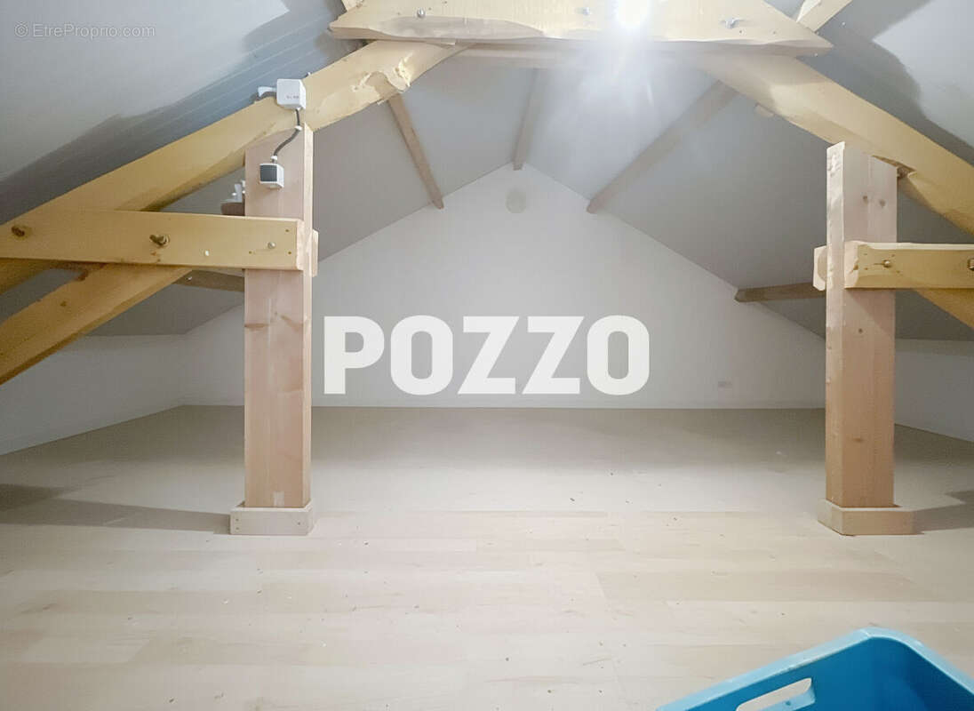 Commerce à SAINT-DENIS-LE-GAST