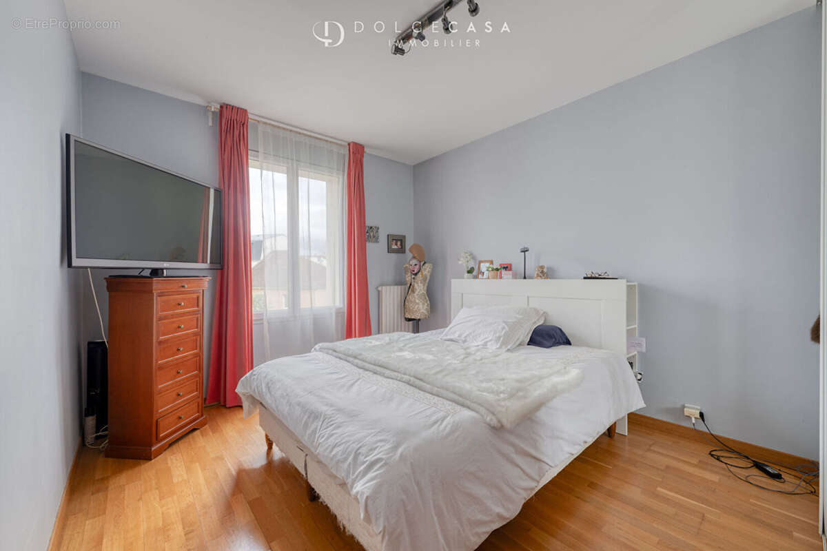 Maison à BRY-SUR-MARNE