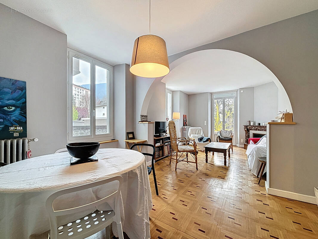 Maison à ALBERTVILLE