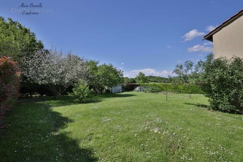 Maison à DONZY-LE-PERTUIS