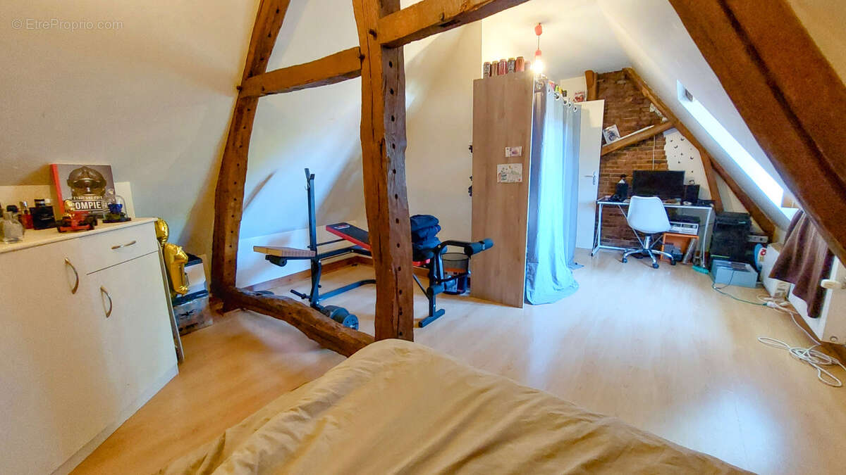 Maison à SYLVAINS-LES-MOULINS