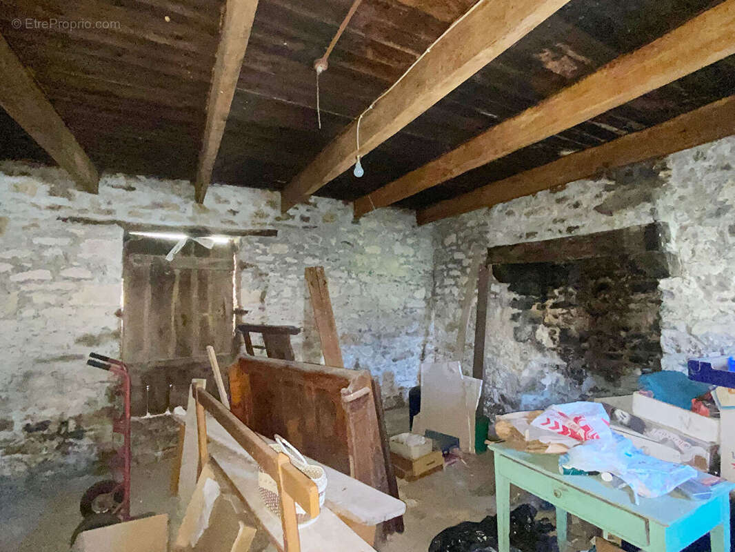 Maison à LOGONNA-DAOULAS