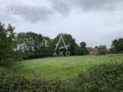 Terrain à FROMENTIERES