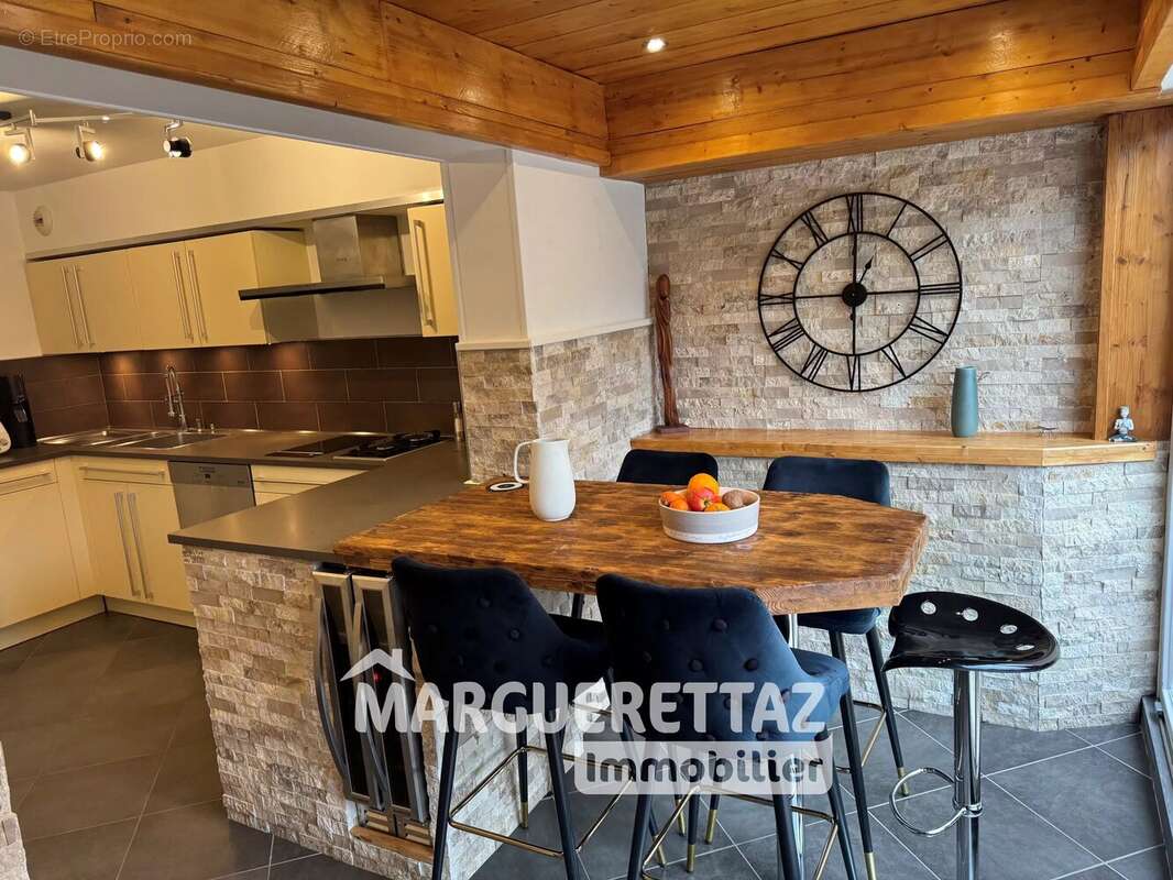 Appartement à SAINT-PIERRE-EN-FAUCIGNY
