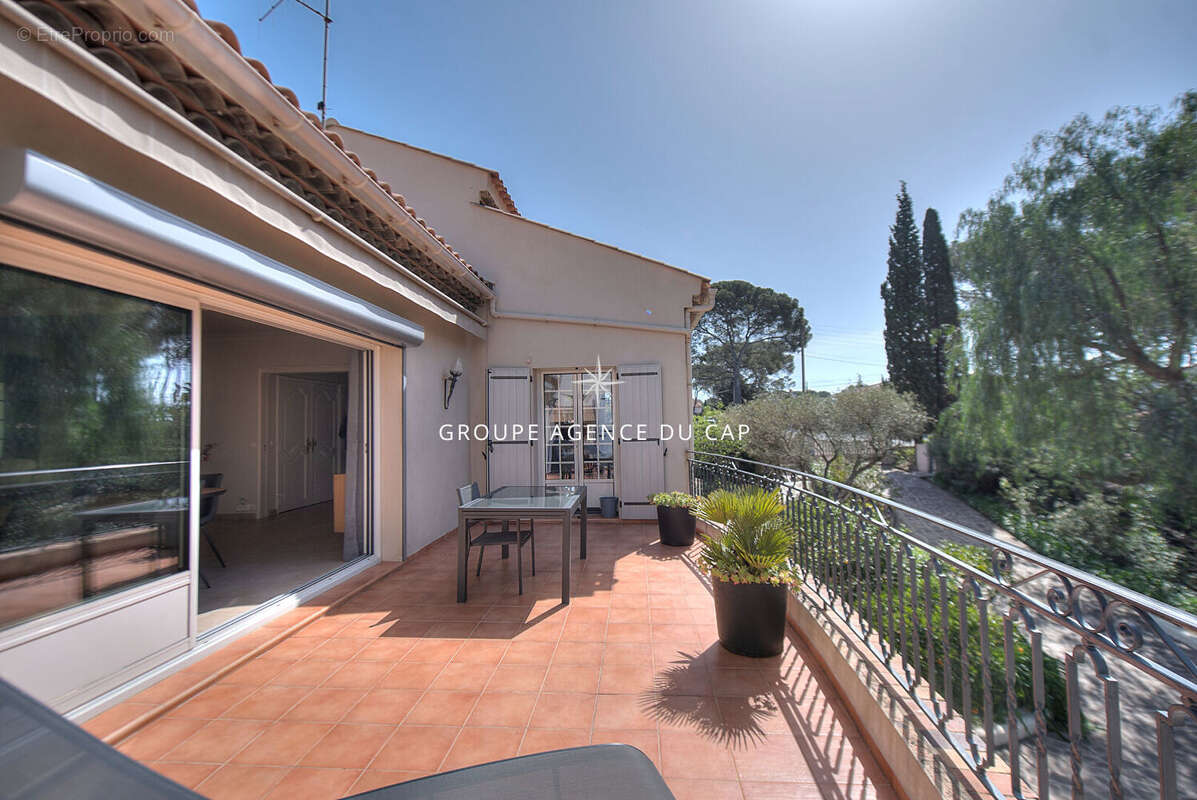 Appartement à SAINT-RAPHAEL