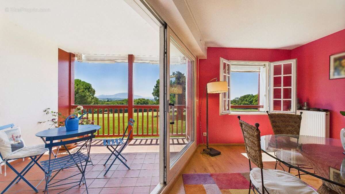 Appartement à ARCANGUES