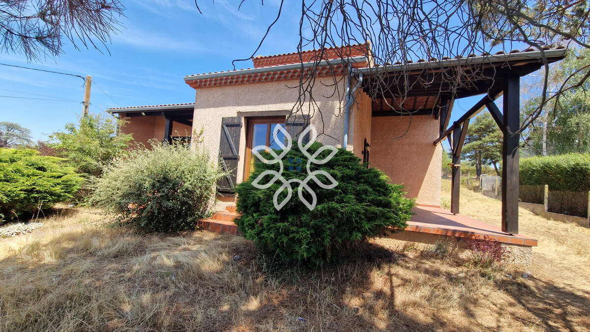 À découvrir sans tarder ! Maison avec grand terrain clos à Vergongheon - photo 15