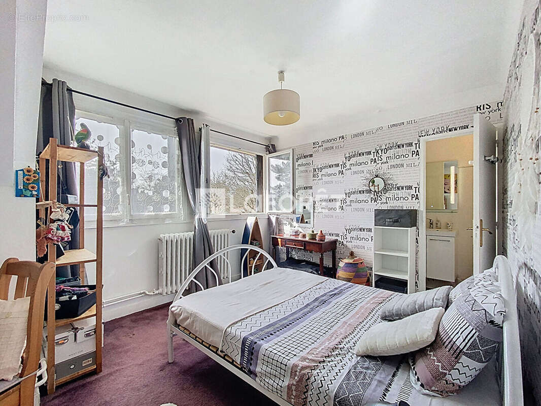 Maison à VERNEUIL-SUR-SEINE
