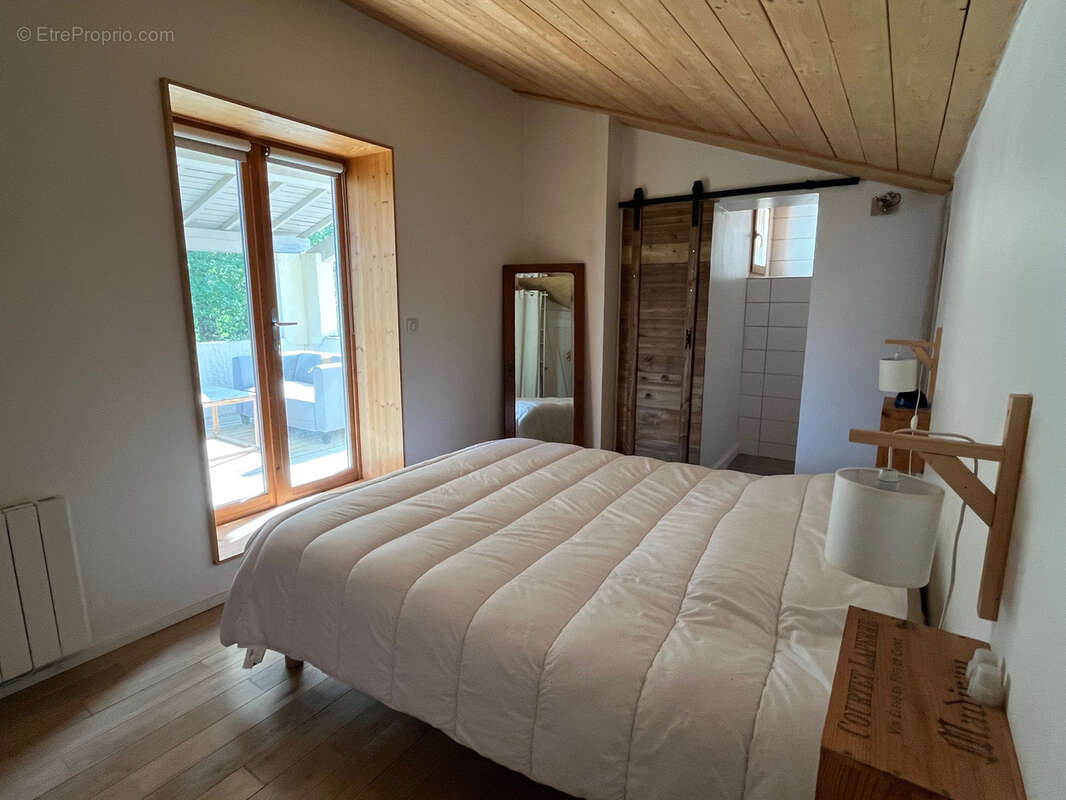 Maison à FLASSAN