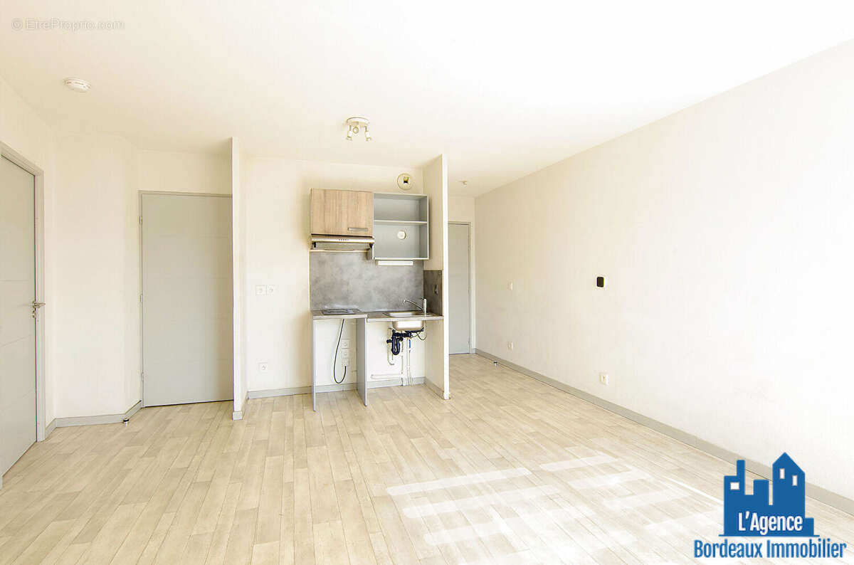 Appartement à BORDEAUX