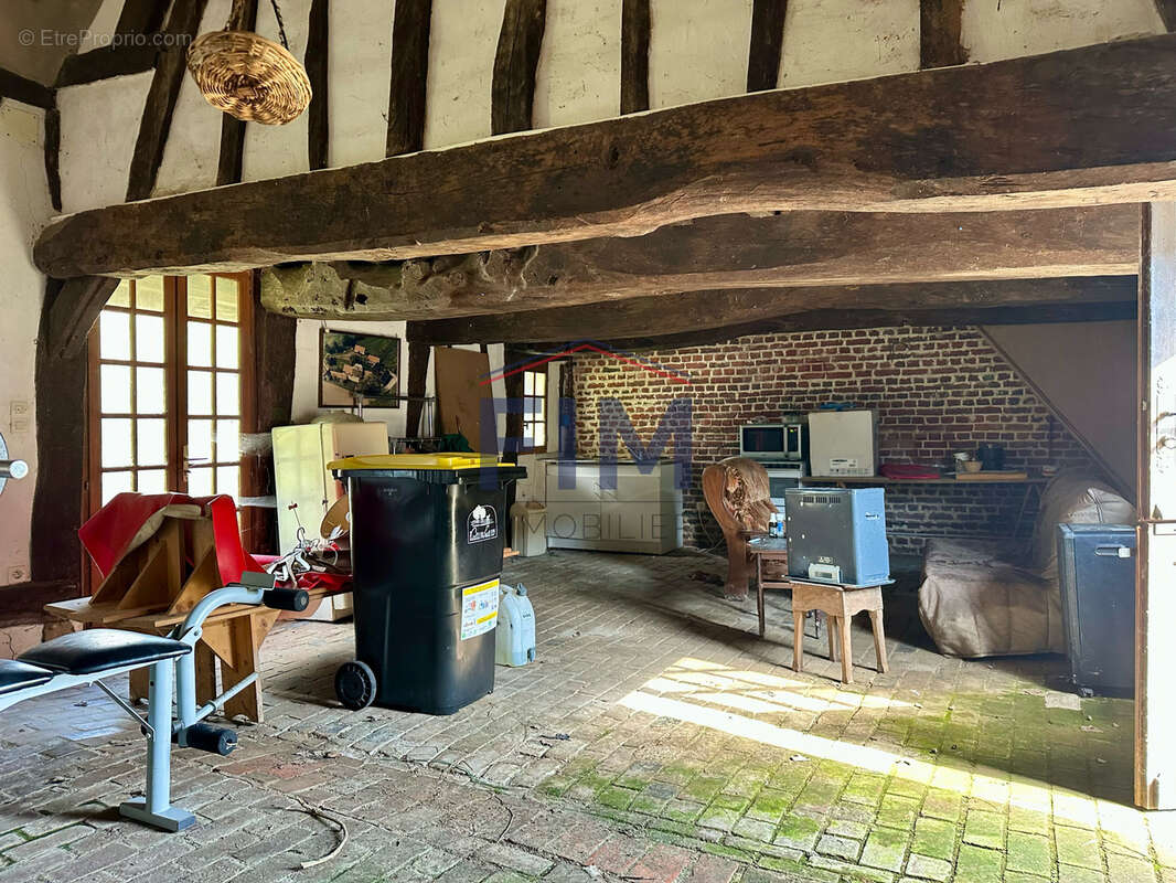 Maison à NEUFCHATEL-EN-BRAY