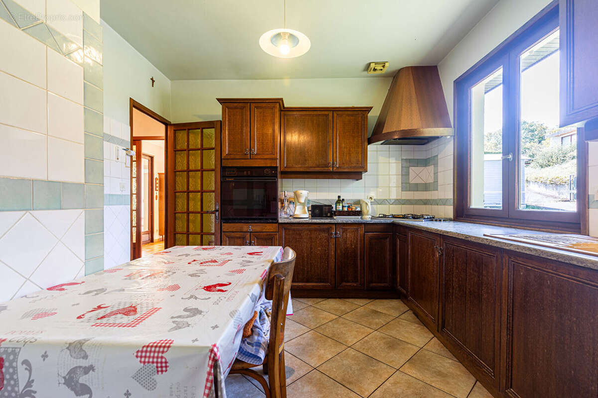 Agence immobiliere laforet - "cerisier"  - annecy / seynod - maison plain pied 93,41m2 - sous-sol complet - photo 7