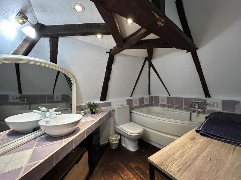 Maison à BEAULIEU-SUR-DORDOGNE