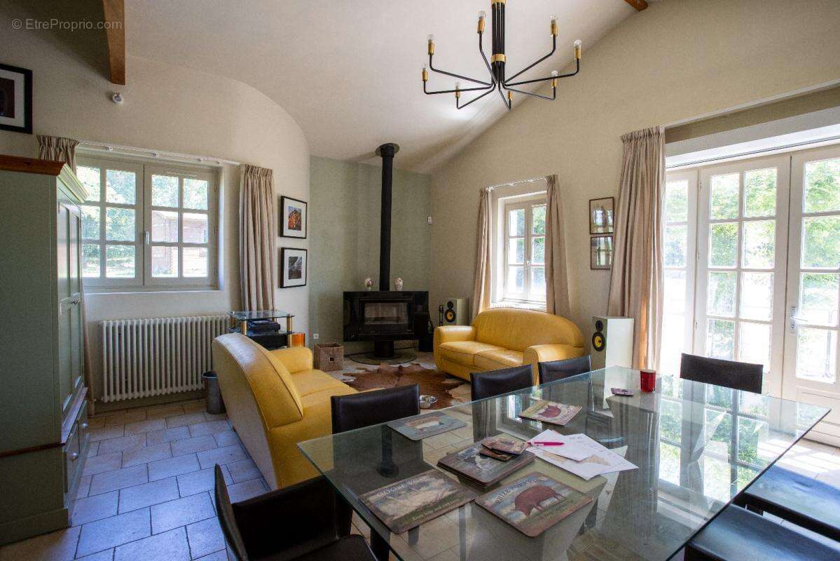 Maison à LA ROMIEU