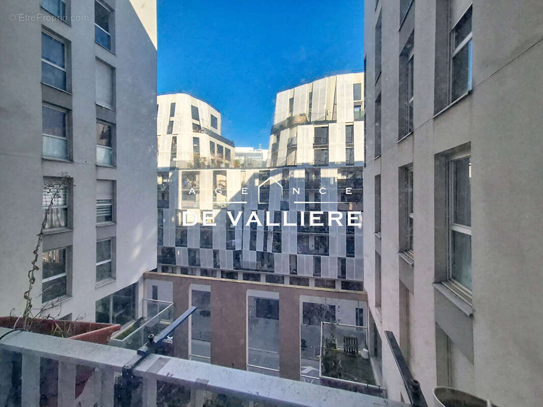 Appartement à NANTERRE