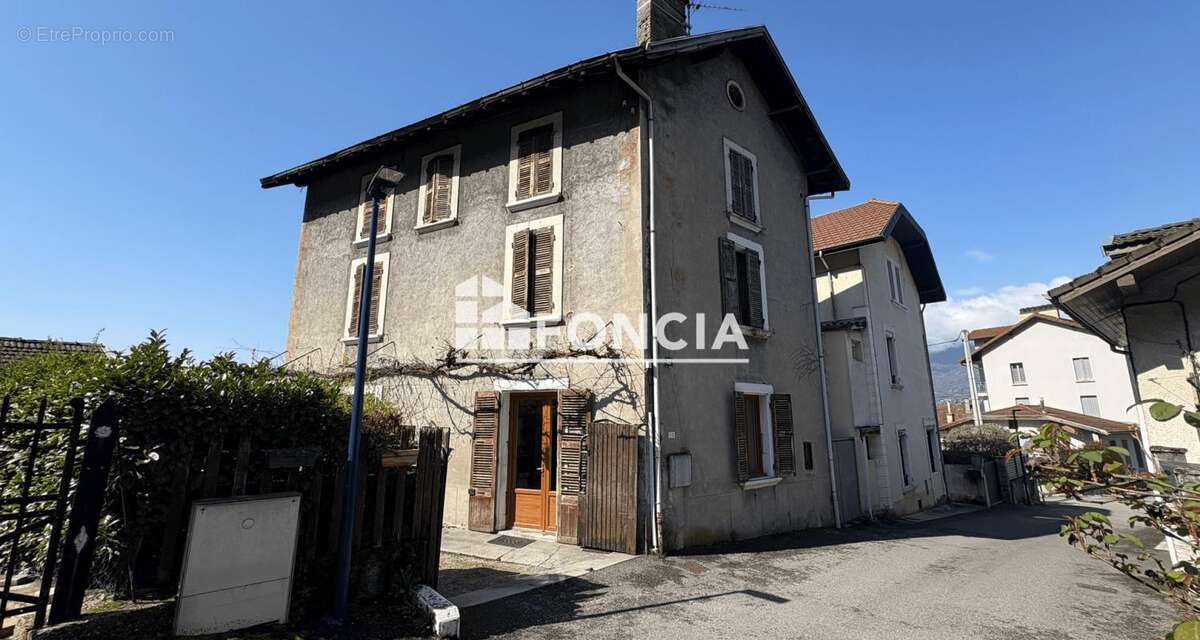 Maison à VILLARD-BONNOT