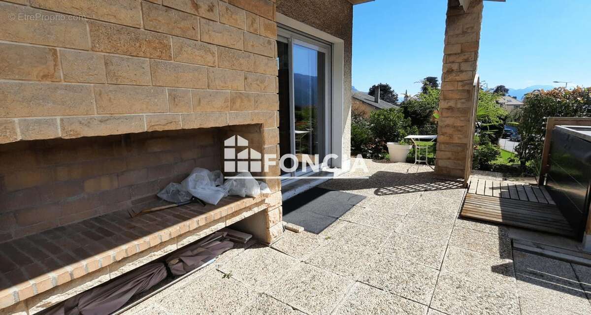 Maison à BRISON-SAINT-INNOCENT