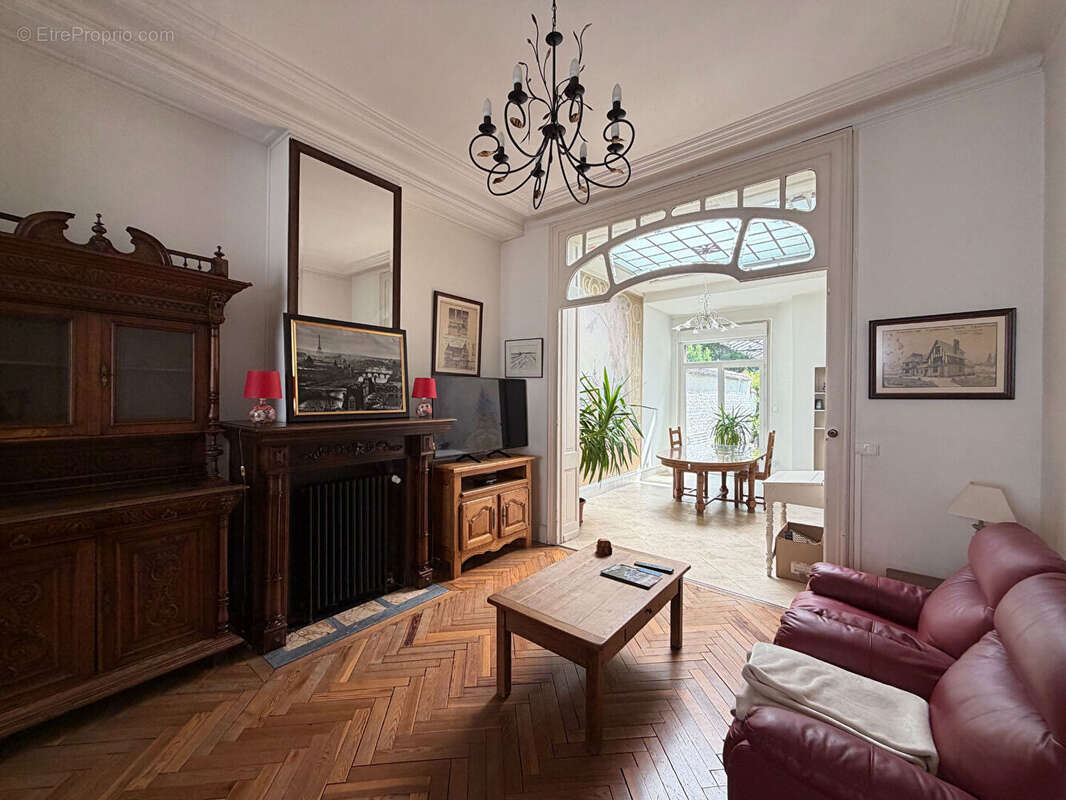 Maison à CROIX