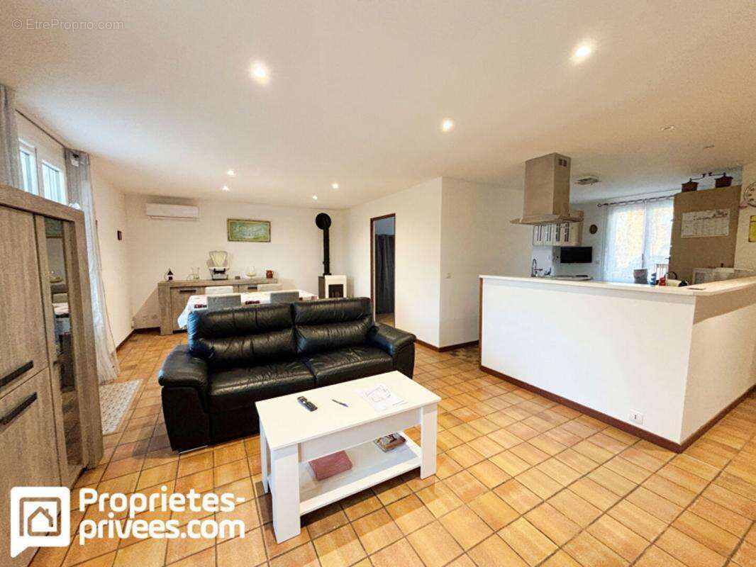 Maison à MERY-SUR-CHER